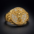 ANILLO SÍMBOLO CENTRAL DIAMANTADO IMPERIAL DORADO – REFERENCIA (V)
